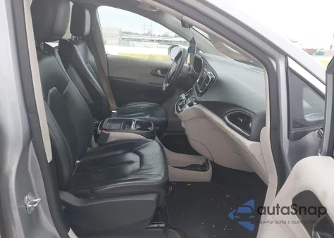 2018 Chrysler Pacifica Touring L из США, поврежденный, VIN 2C4RC1BG8JR317983